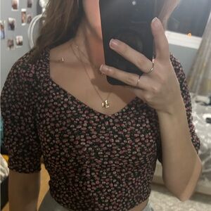 Floral pattern short sleeve crop top blouse